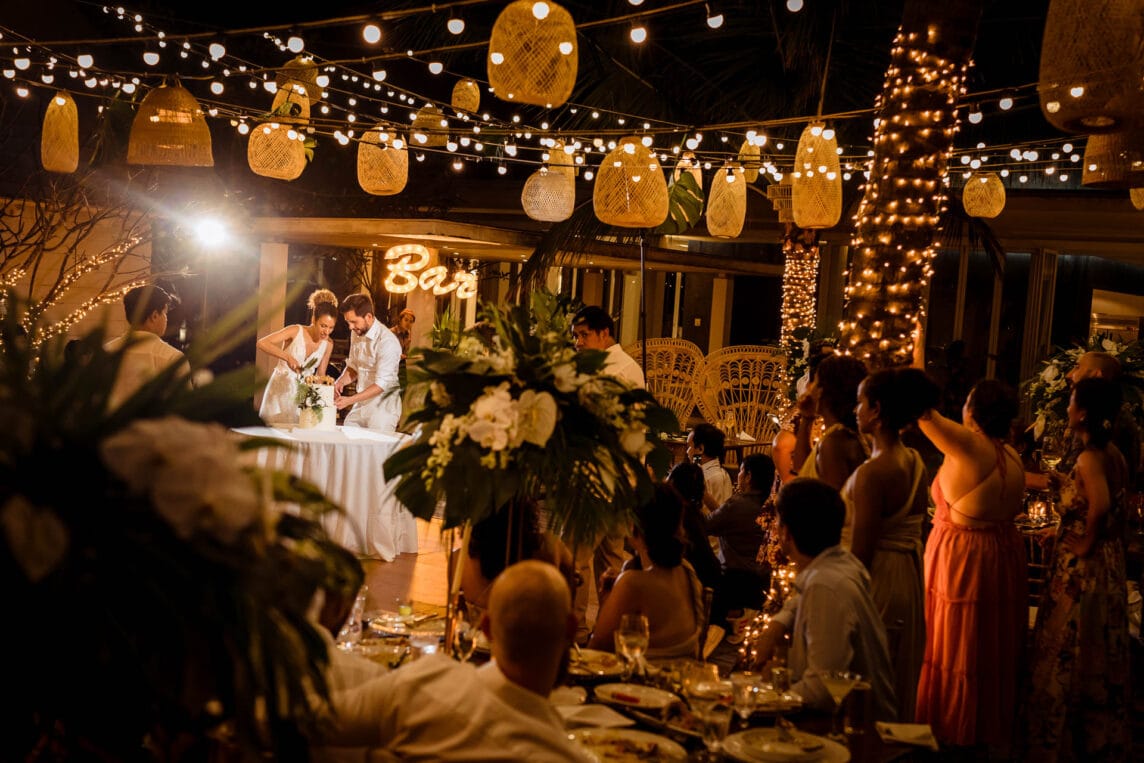 Cutting wedding cake